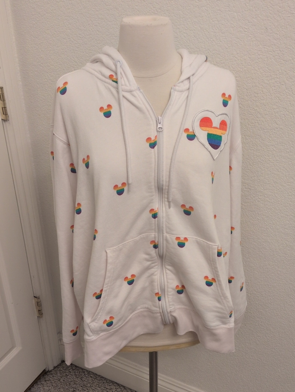 Disney Pride Rainbow Hoodie Woman 3X Disneyland Resort Plus Size Sweatshirt Zip